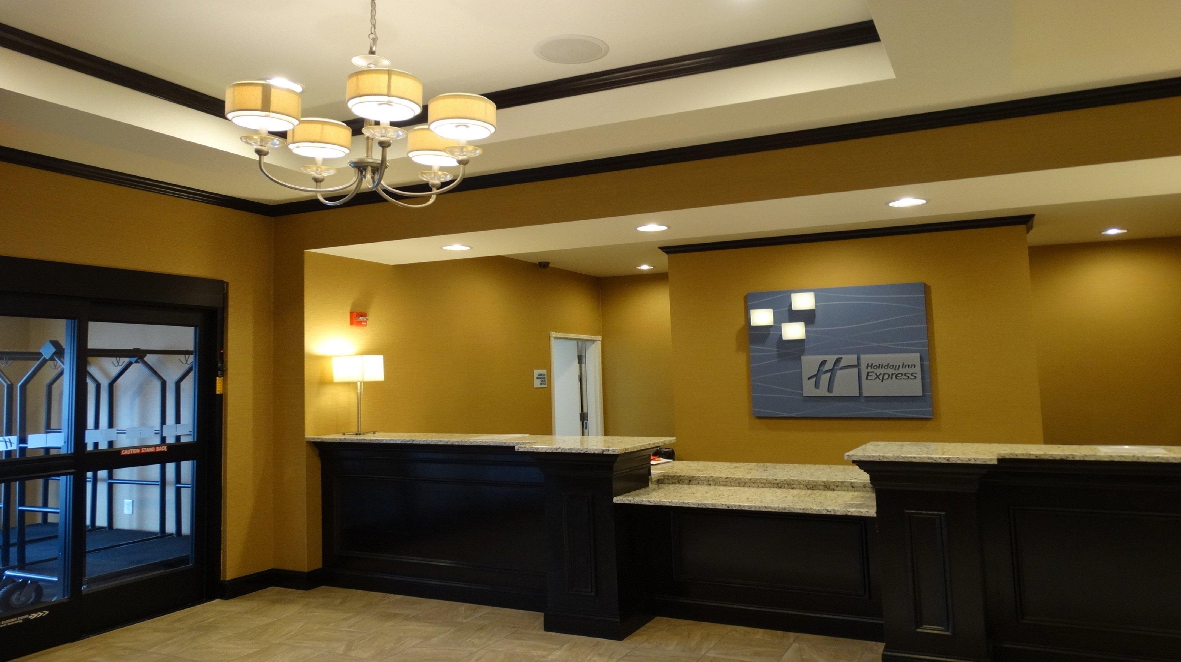 Holiday Inn Express And Suites Montgomery, An Ihg Hotel Extérieur photo